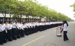 280名男生為唯一女生慶生，不要太幸福